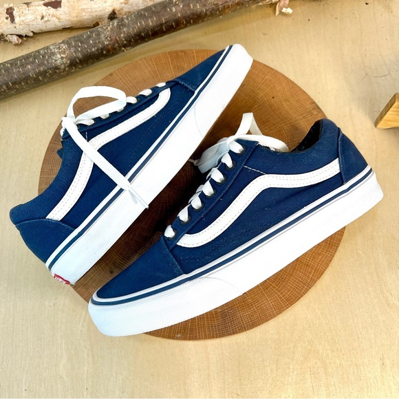 Vans Old Skool Classic Navy & White Low-Top Canvas Sneakers 7.5 Men / 9 Women - Picture 10 of 15